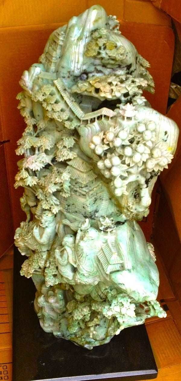 Chinese Jade Sculpture Beyond Amazing - Luxury Branded