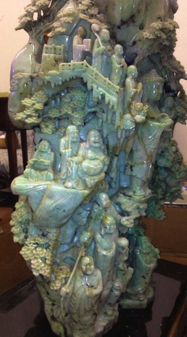 Chinese Jade Sculpture Beyond Amazing - Luxury Branded