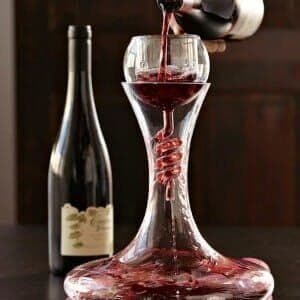 twister-wine-aerator-and-decanter